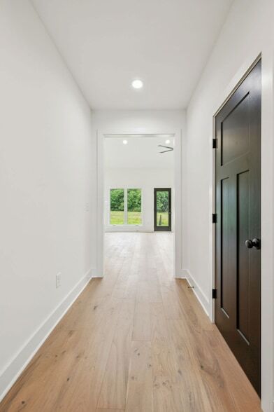 Building Photo - 815 Oconnor St