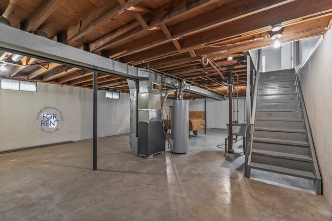 Building Photo - 4514 Pengelly Rd