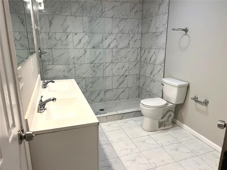 Building Photo - 566 Rockwell St SW