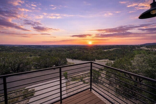 Building Photo - 8501 Bronco Ln