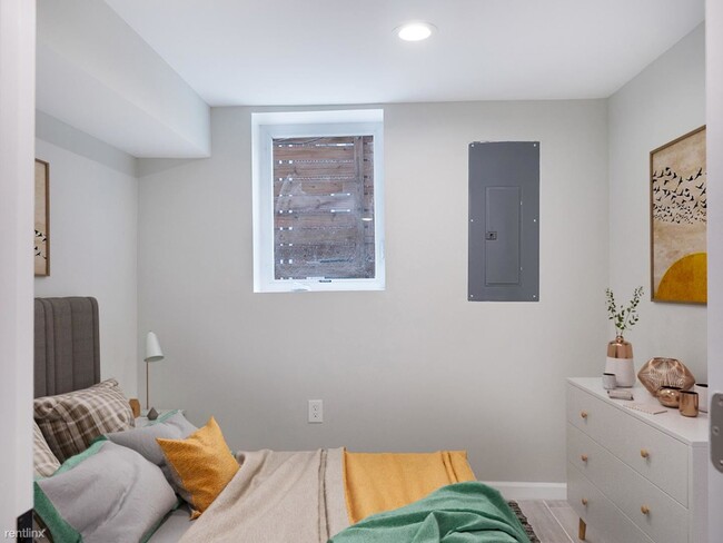 Building Photo - 1 br, 1 bath House - 6107 7Th Pl Nw Recent...