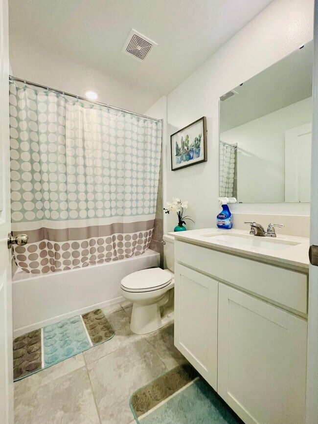 Building Photo - 639 Daring Dr