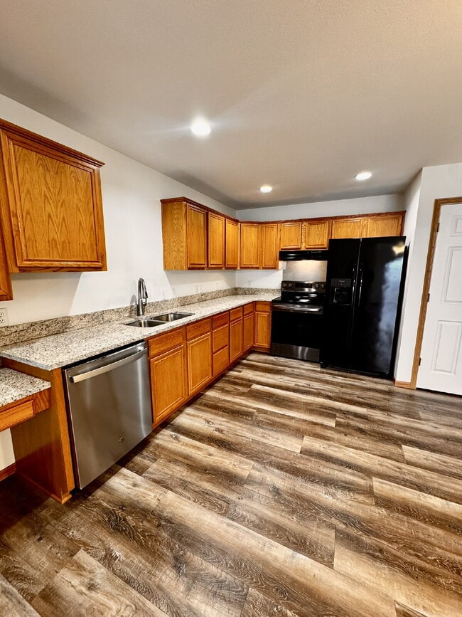 Building Photo - 19 A Holly Dr