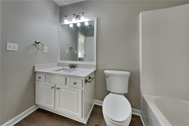 Building Photo - 755 Willowwind Dr