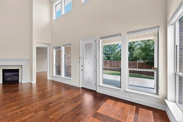 Building Photo - 6533 Mandalay Ct