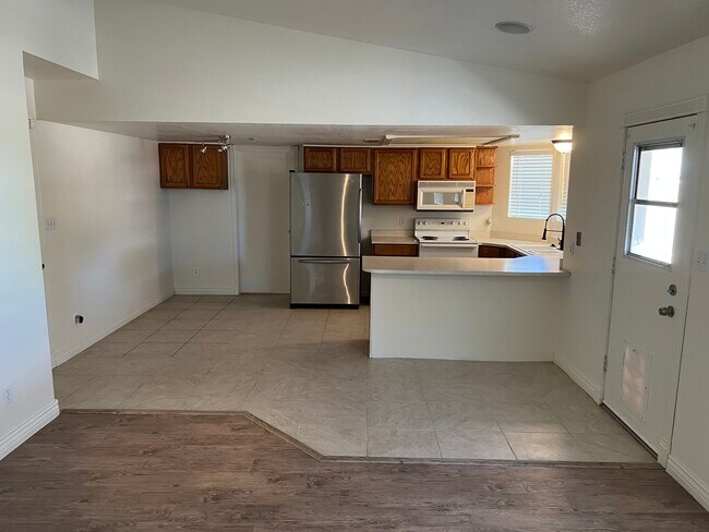 Building Photo - 4058 E Decatur St