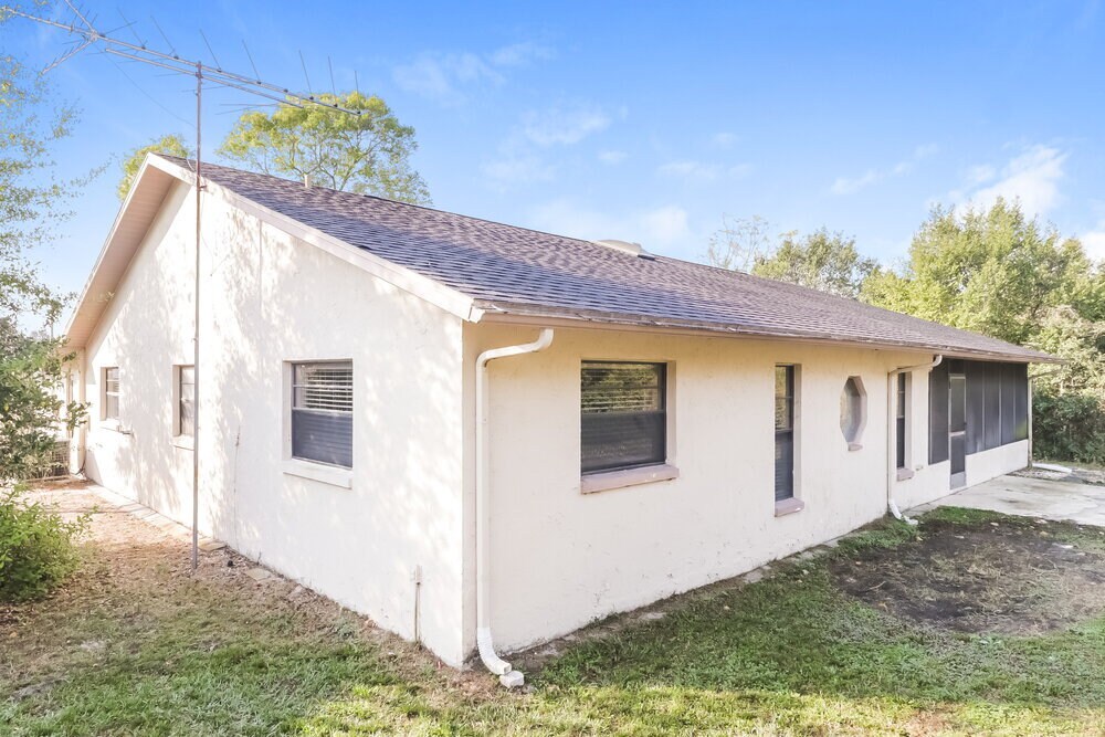 Building Photo - 12305 Drake Ln
