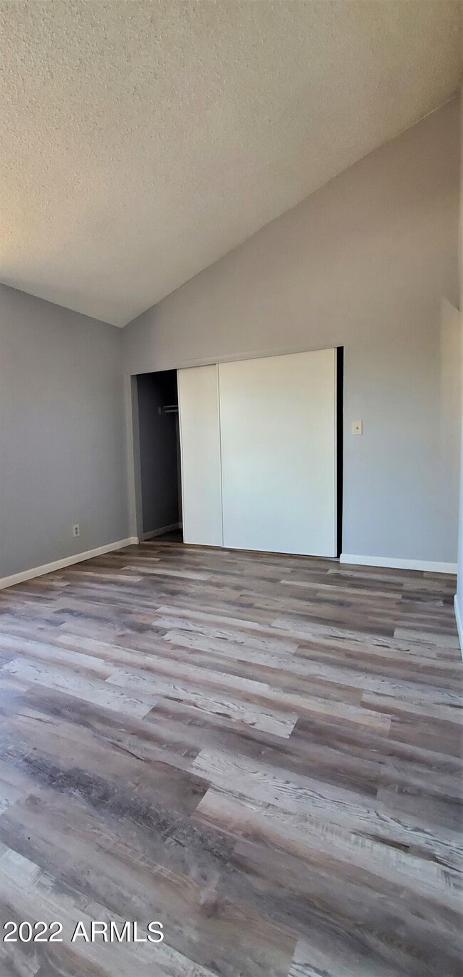 Building Photo - 3411 N 12th Pl