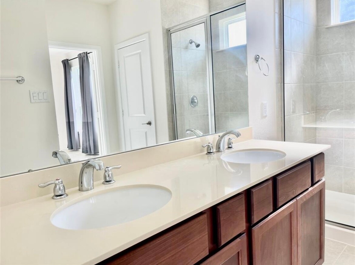 Building Photo - 7802 Winter Hawk Cir