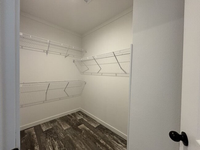 Building Photo - 5647 Blue Harbor Dr