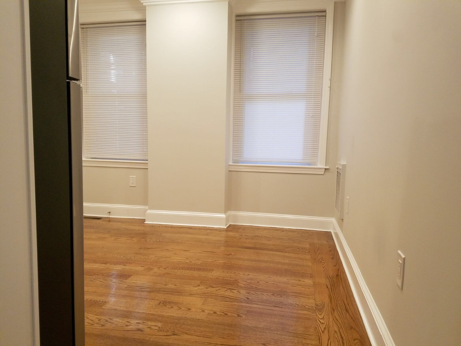 Building Photo - 14 Townsend St