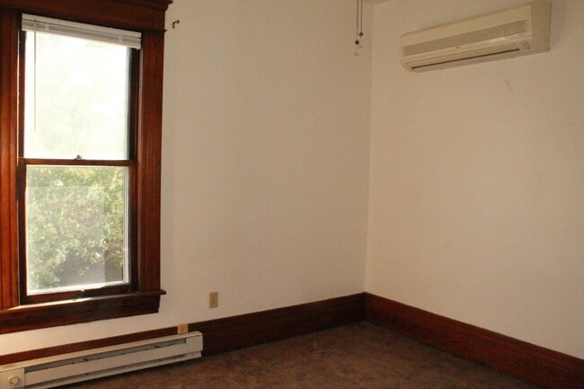Building Photo - 3803 Military St