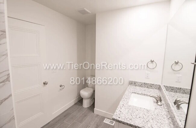 Building Photo - NO DEPOSIT option available for qualified ...