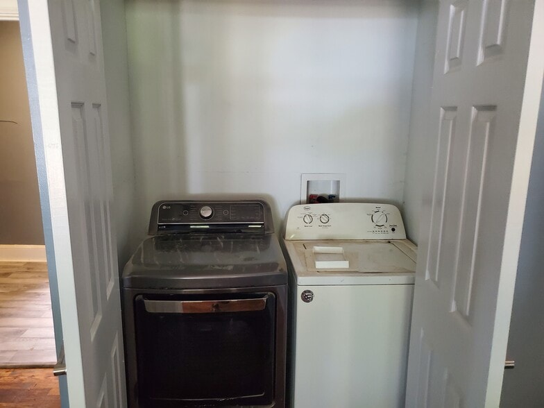 Laundry - 1205 Tribble St