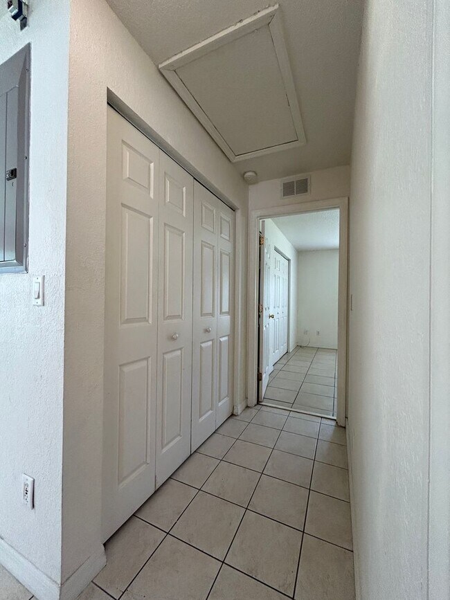 Building Photo - 1835-1841 SW 109th Pl