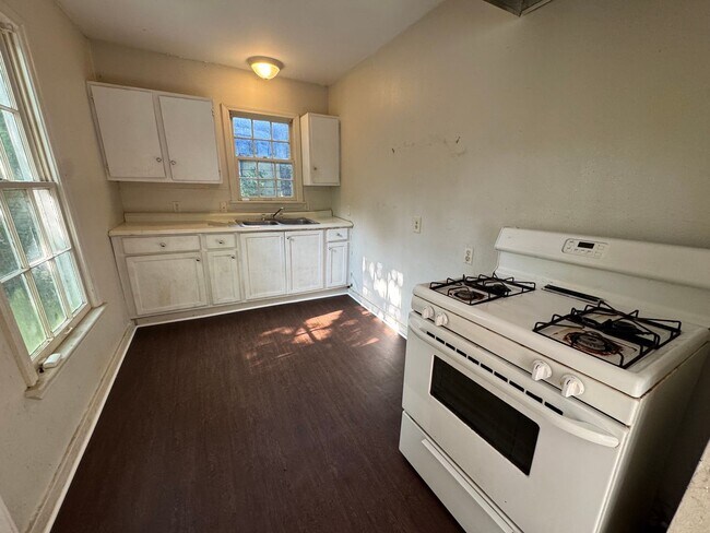 Building Photo - Shreveport Home For Rent