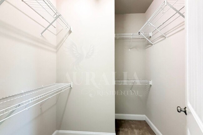 Building Photo - 7754 ACC Blvd