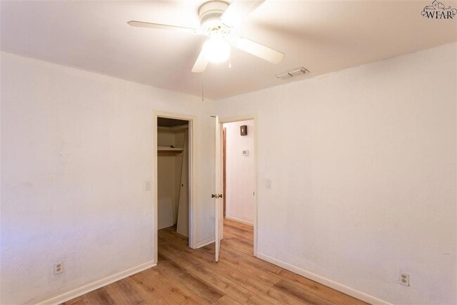 Building Photo - 4614 Spring Shadow Dr