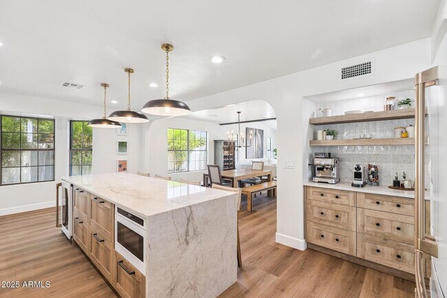 Building Photo - 5556 E Sandra Terrace