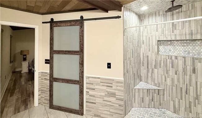 Building Photo - 5406 Ulloa Pl