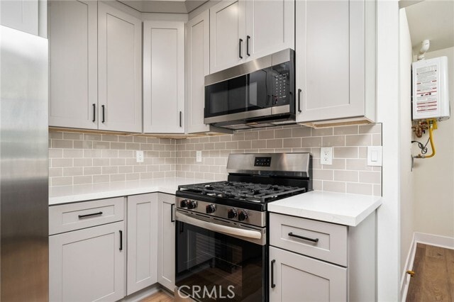 Building Photo - 1946 Corson St