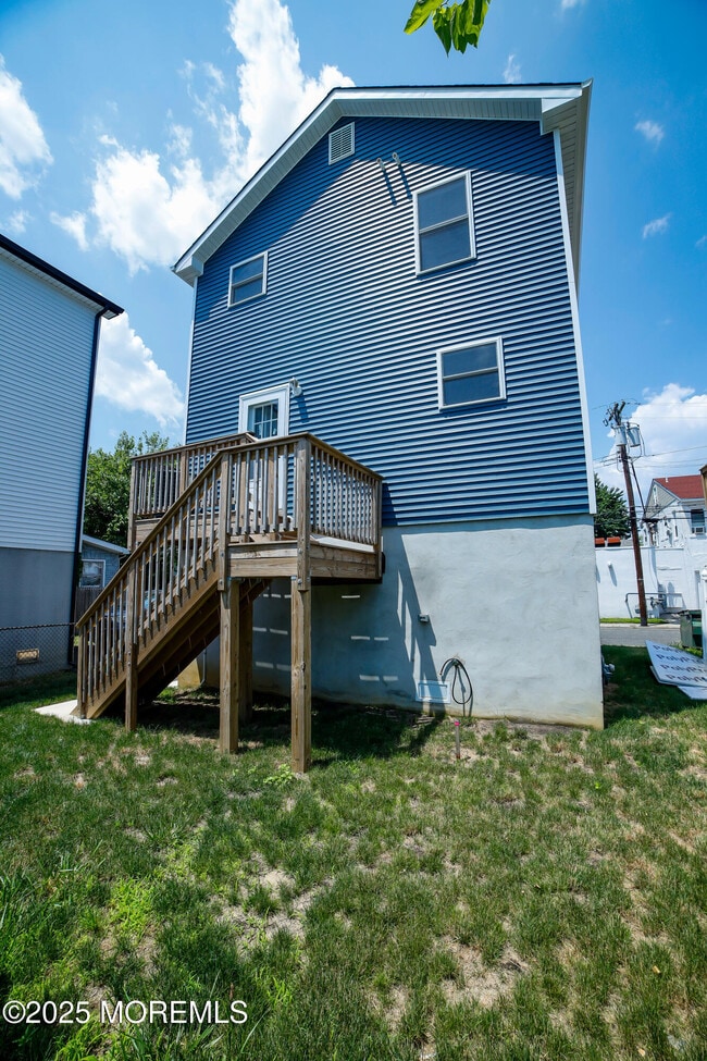Building Photo - 42 W Shore St