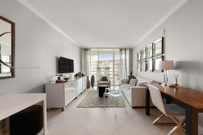 Building Photo - 218 SE 14th St