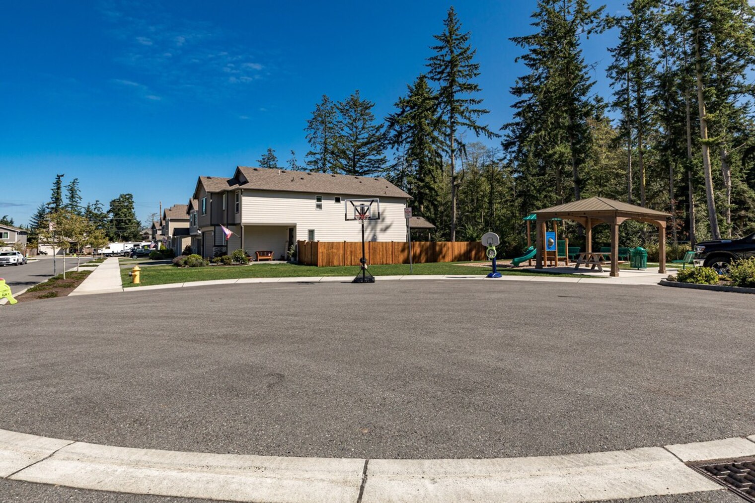 Building Photo - 2934 SW Crestwood Dr
