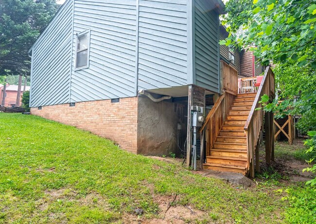 Building Photo - One bedroom, 1 bath condo in Durham