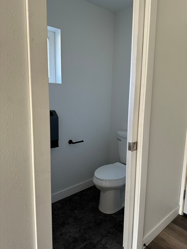 Building Photo - Valley View Estates A