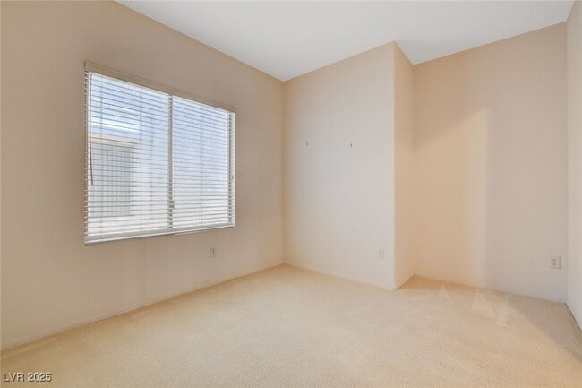 Building Photo - 576 Carmel Mesa Dr