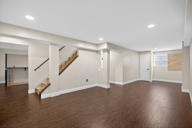 Building Photo - 15152 Robbers Roost Ct