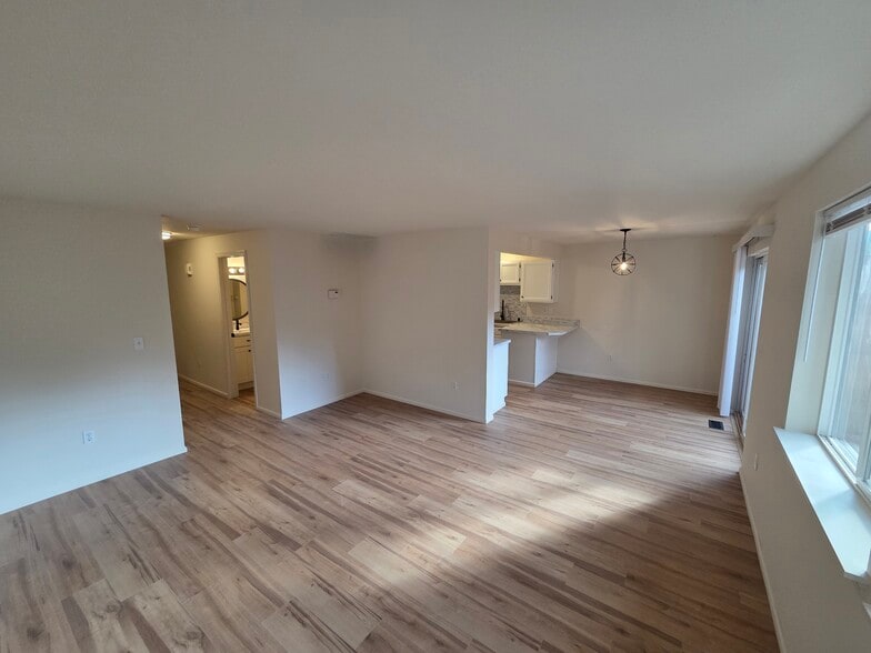 Building Photo - 16216 72nd Avenue Ct E