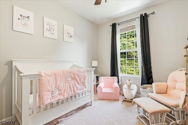 Building Photo - 209 Birch Ct