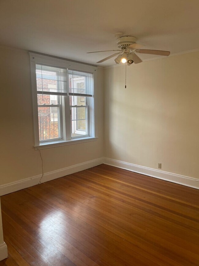 Building Photo - Allston 4 Bed split or formal 3 bed Ht Hw Included month free HW Floors Laundry Students ok