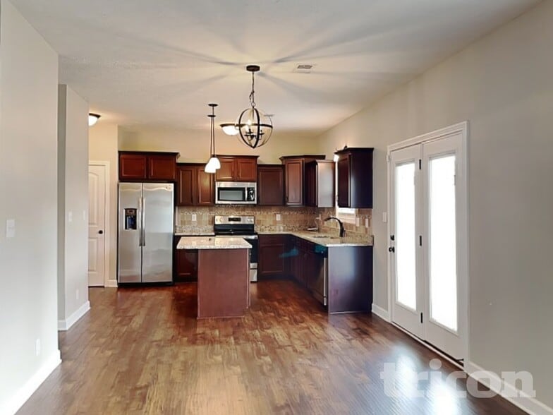 Building Photo - 3772 Windhaven Dr