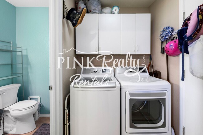 Building Photo - 3395 Beechwood Ct