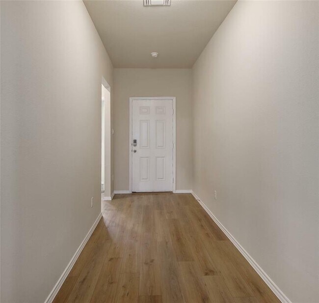 Building Photo - 401 Yemen Rd