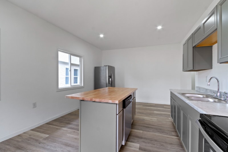 Building Photo - 55 N Chester Ave