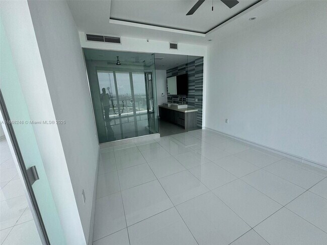 Building Photo - 1100 Biscayne Blvd