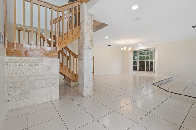 Building Photo - 8820 SW 57th St