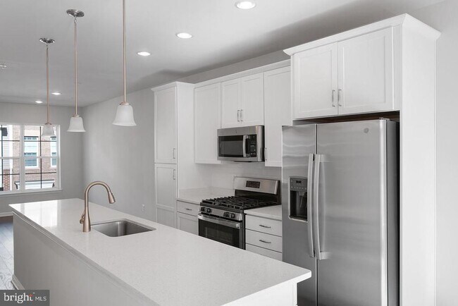 Building Photo - 12504 Adobe Aly