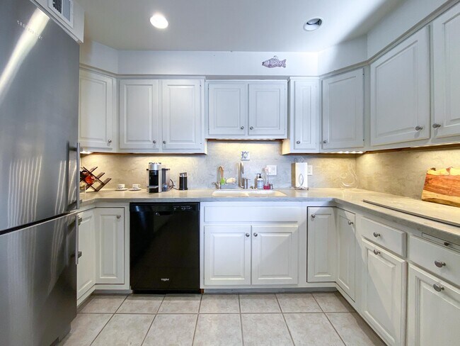 Building Photo - 601 N Segoe Rd