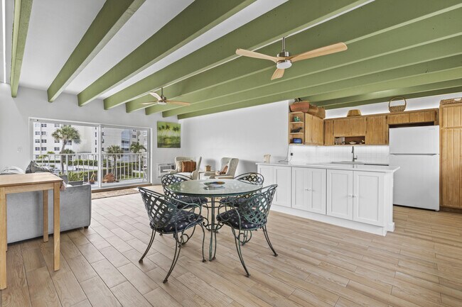 Building Photo - 3500 S Ocean Blvd