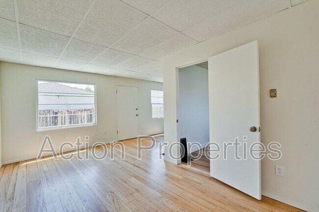 Building Photo - 1684 California St