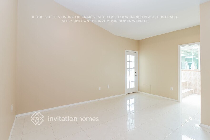 Building Photo - 2202 Curtis Dr N