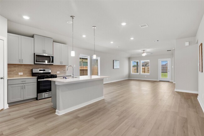 Building Photo - 6246 Brazos Trl Dr