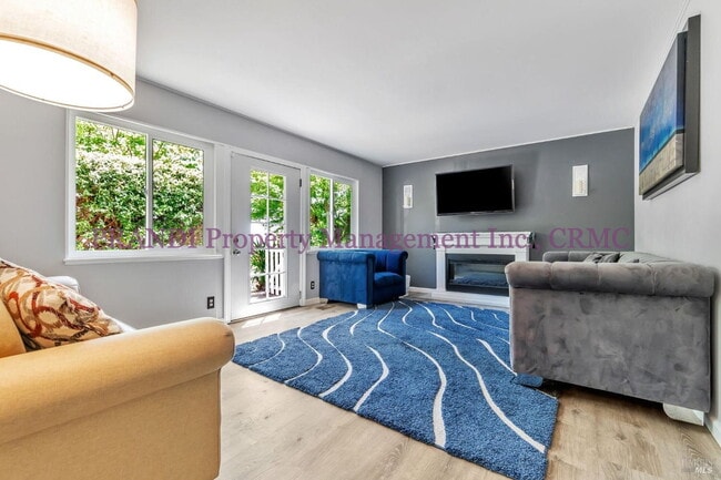 Building Photo - San Rafael View Home with Modern Upgrades!