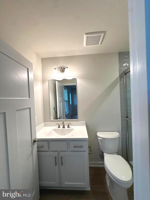 Building Photo - 369 Huntwell W Ave