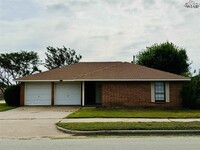 Building Photo - 5307 Hooper Dr